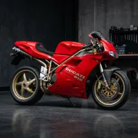 Foto da moto Ducati 916 modelo Esportivas — Ficha técnica e especificações completas