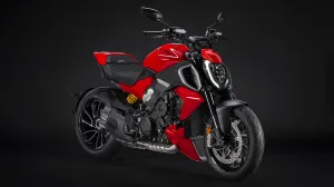 Foto da moto Ducati Diavel V4 modelo Naked — Ficha técnica e especificações completas
