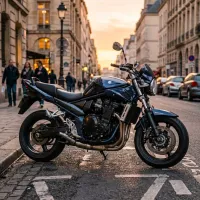 Foto da moto Suzuki Bandit 650 modelo Naked — Ficha técnica e especificações completas