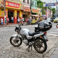 Foto da moto Suzuki Yes 125 modelo Commuter — Ficha técnica e especificações completas
