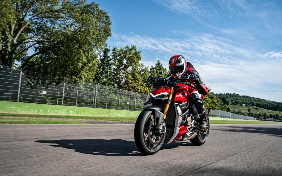 Foto da moto Ducati Streetfighter V4 S modelo Naked — Ficha técnica e especificações completas