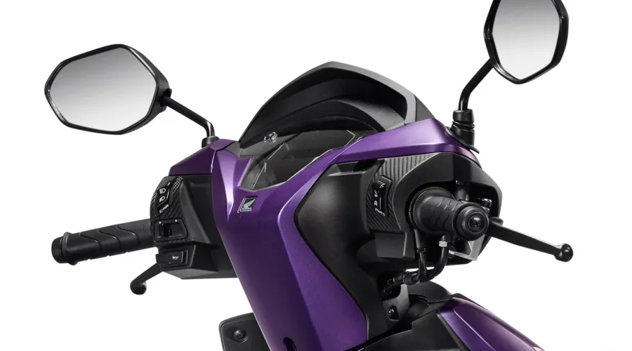Foto da moto Honda Elite 125 modelo Scooters — Ficha técnica e especificações completas